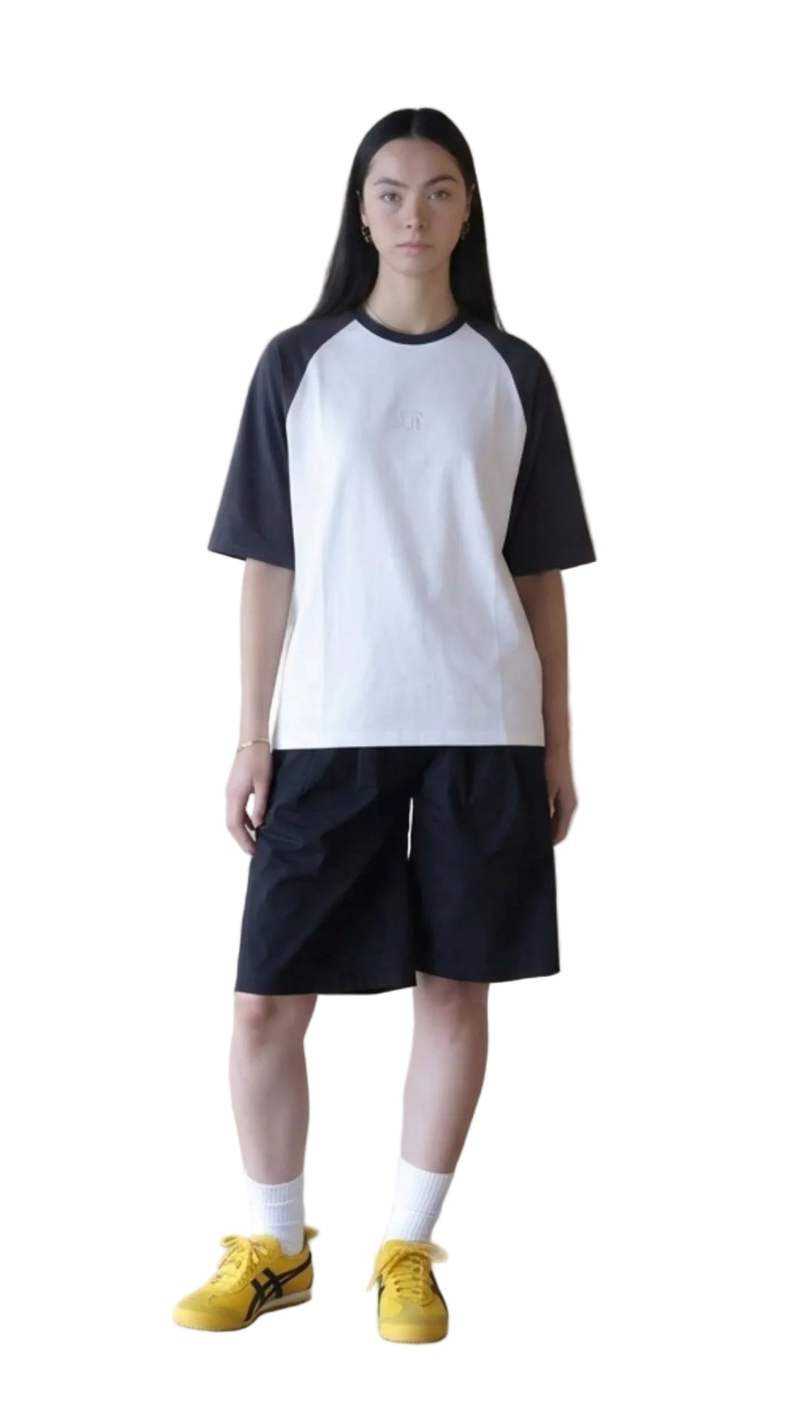 AMs dark gray Raglan Tshirt